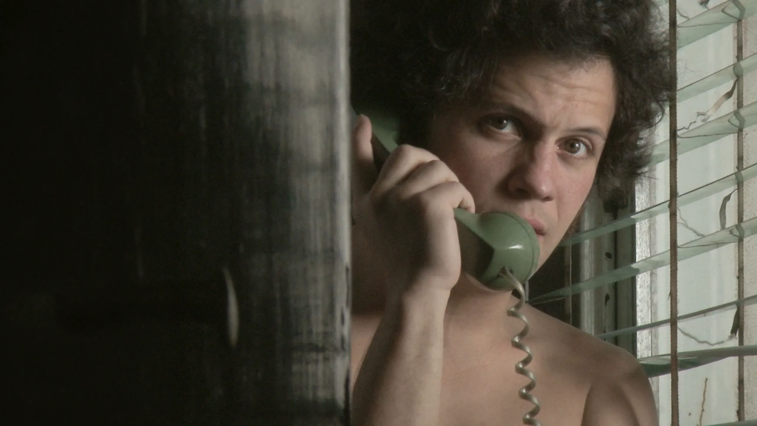 Querida voy a comprar cigarrillos y vuelvo