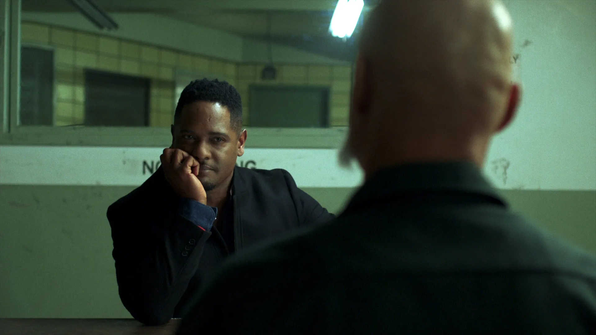 thumbnail - S3:E10 No Place is Home