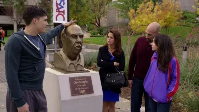 thumbnail - S3:E1 Smells Like Winner