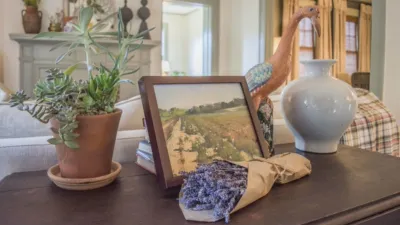 thumbnail - S2:E5 Southern Italianate Charm