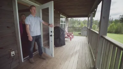 thumbnail - S1:E7 Liz and Chris