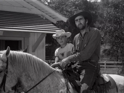 thumbnail - S1:E18 Perkins & the Bear