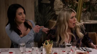 thumbnail - S2:E18 Parent Trap