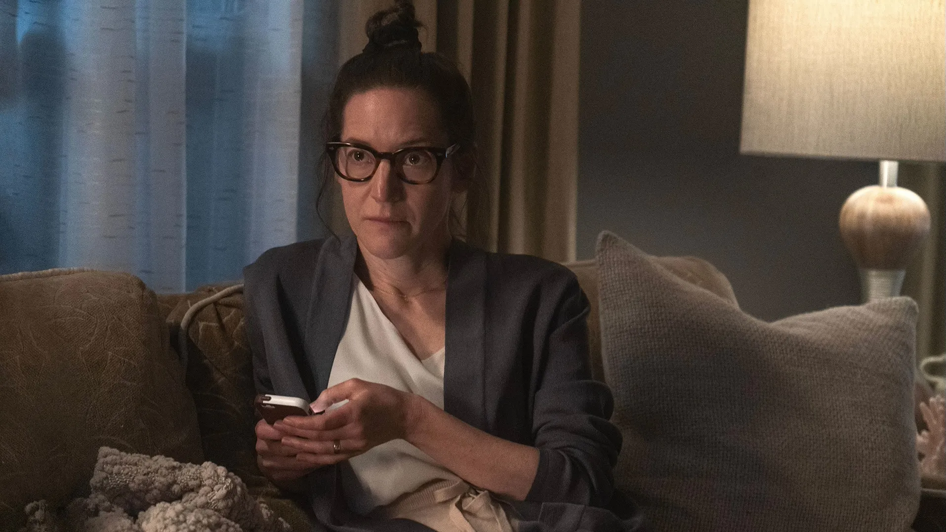 thumbnail - S1:E4 The Waiter from Two Nights Ago