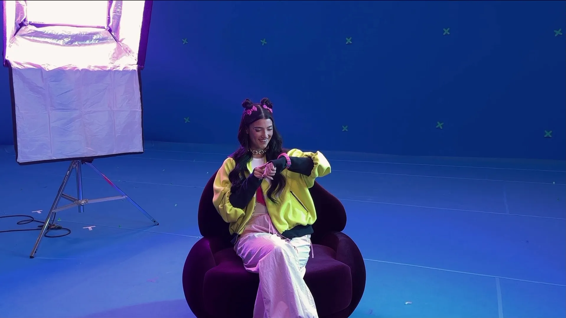 thumbnail - S3:E8 This is the Life Everyone Asked For