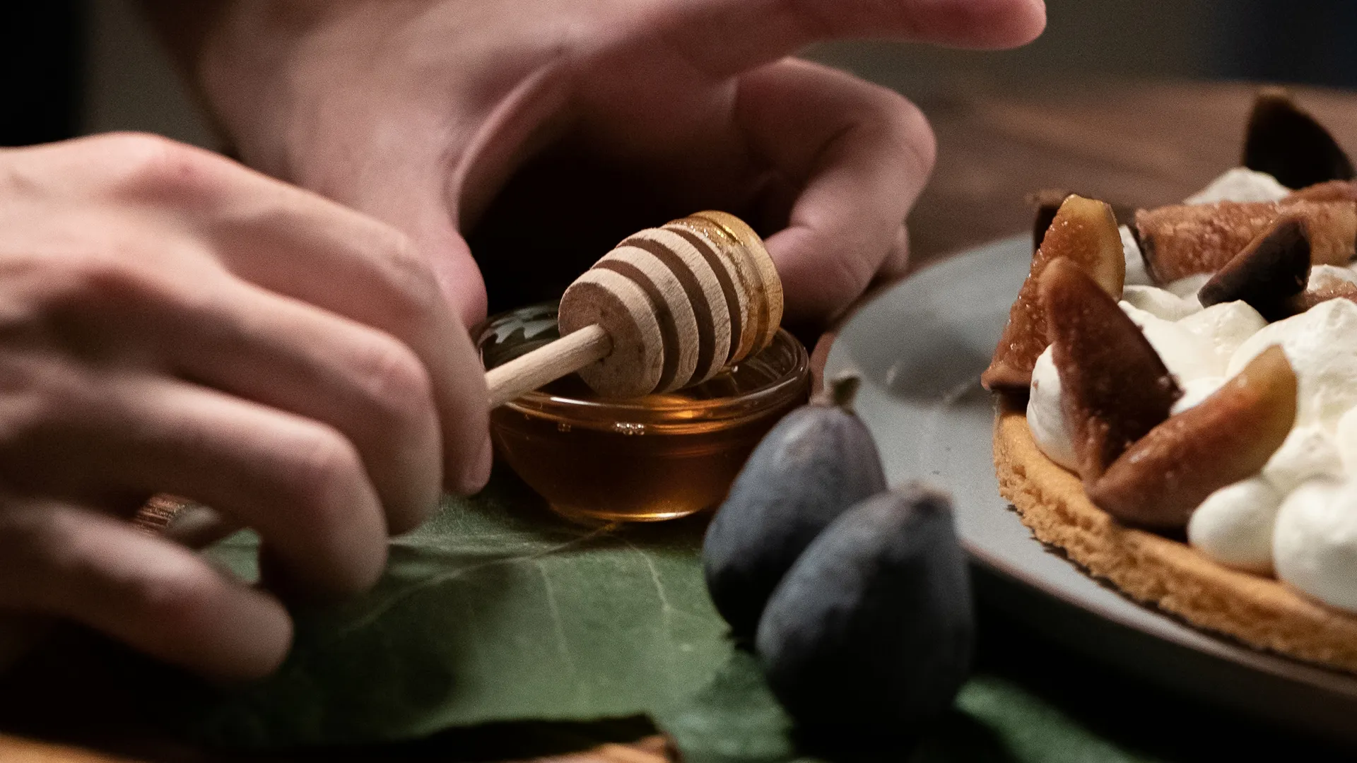 thumbnail - S2:F24 Karriere Desserts