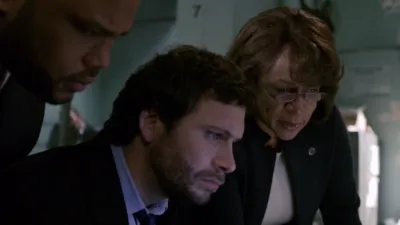 thumbnail - S20:E7 Boy Gone Astray