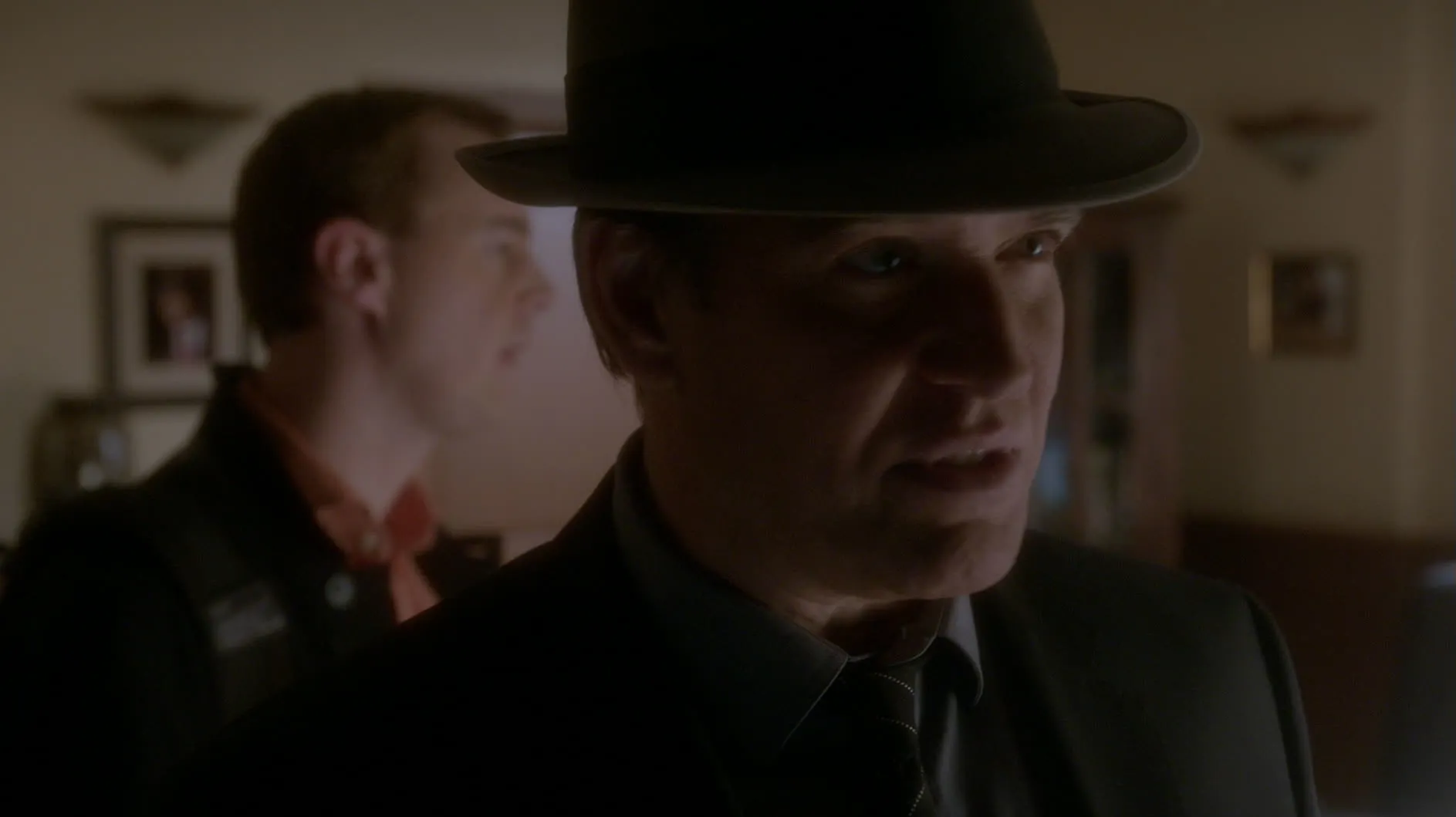 thumbnail - S11:E16 Dressed to Kill