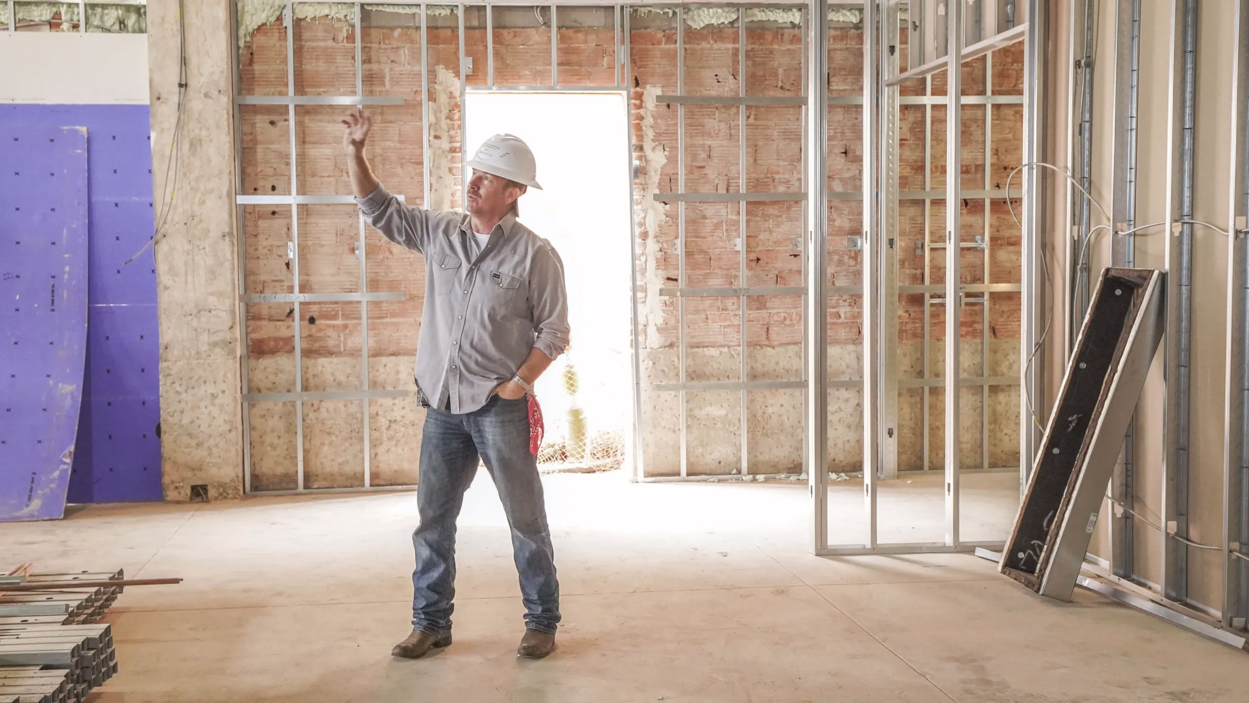 thumbnail - S1:E2 When Modern Design and Historical Architecture Collide