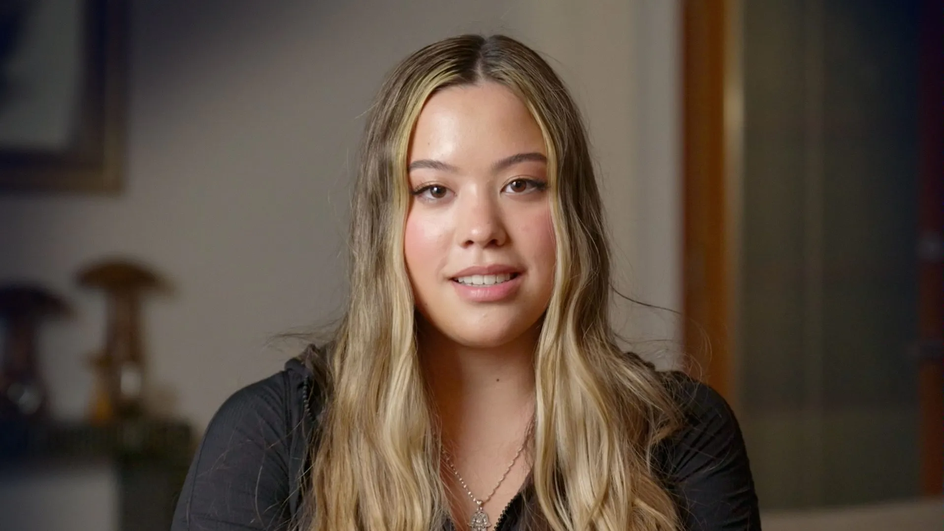 thumbnail - S1:E1 Jon & Kate Plus 8: Family Circus