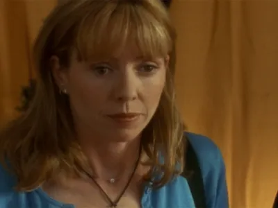 thumbnail - S3:E11 Beeing There