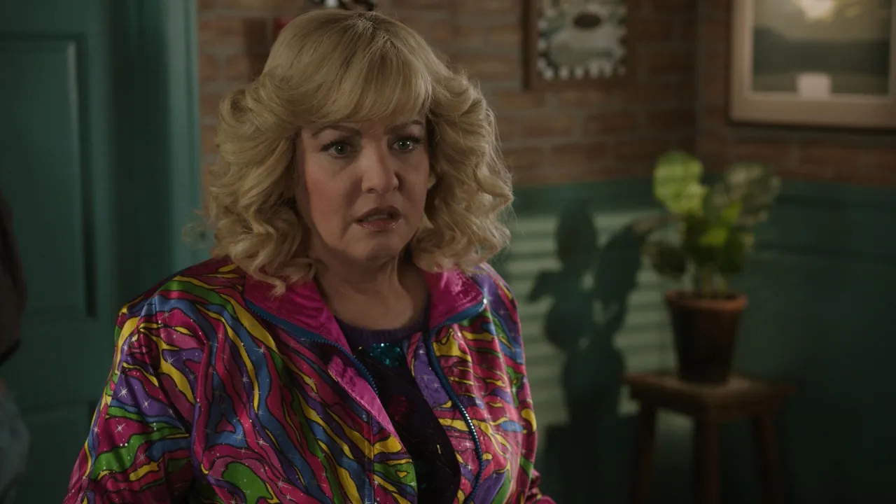 thumbnail - S10:E14 Two-Timing Goldbergs