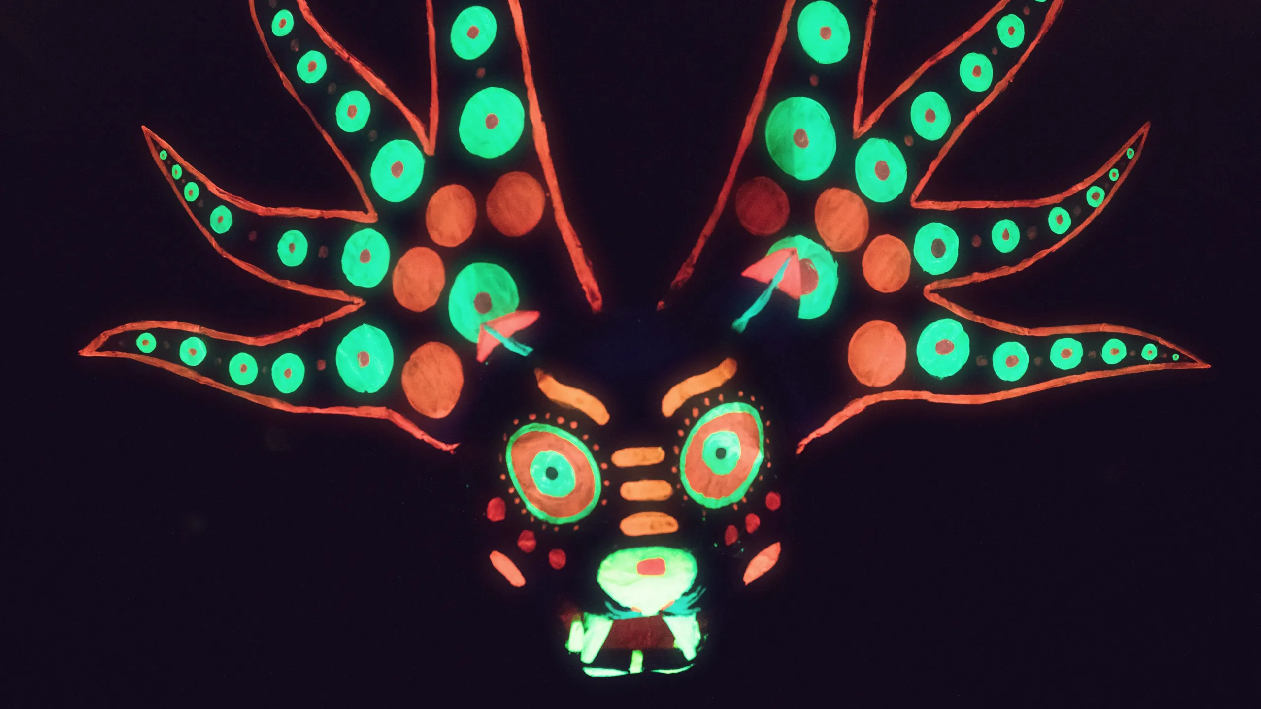thumbnail - T1:E5 Fera Fluorescente