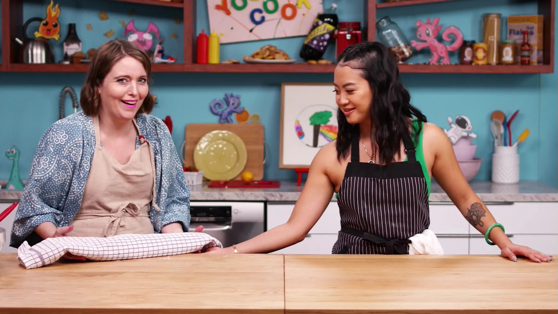 thumbnail - S4:E2 Can These Chefs Turn This Dinosaur Drawing Into Delicious Dishes?