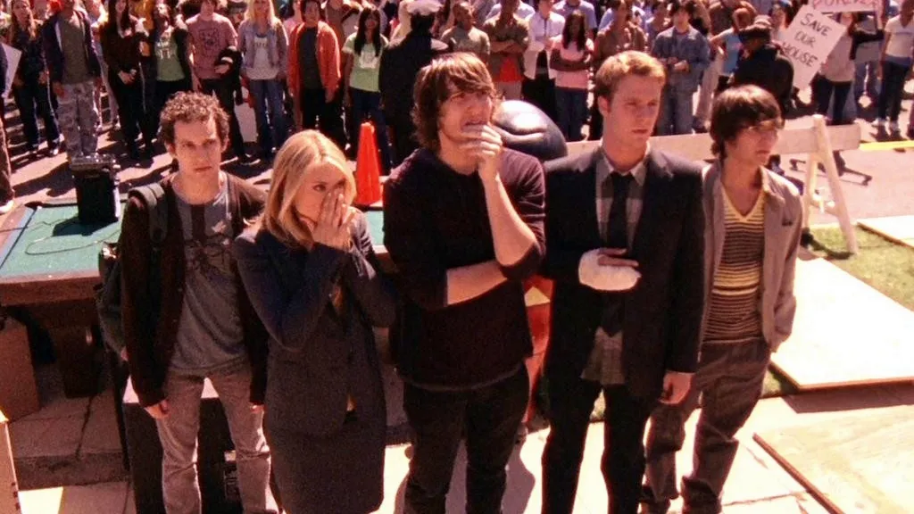 thumbnail - S4:E10 Legacy