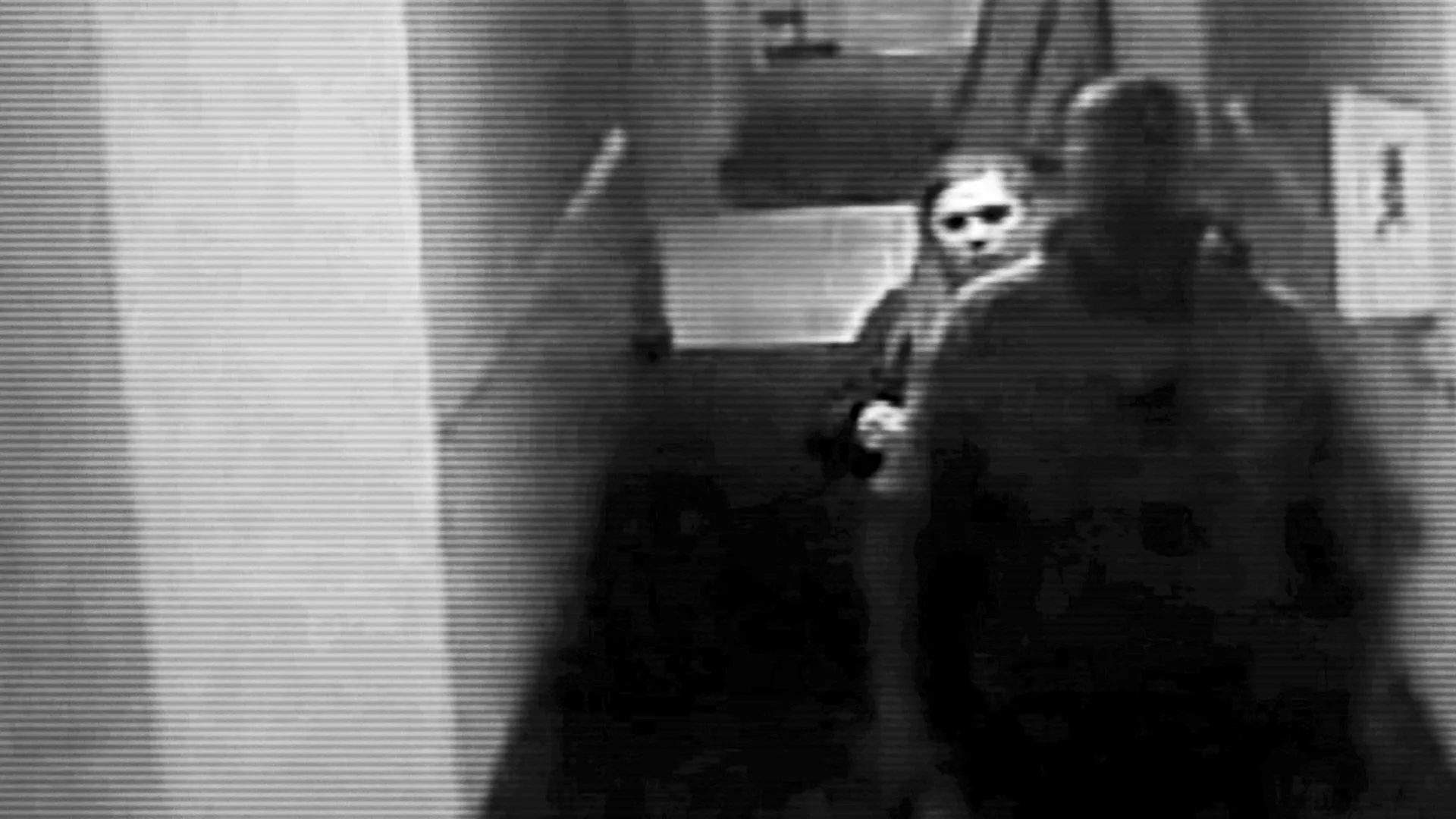 thumbnail - S2:E8 The Vanishing Babysitter
