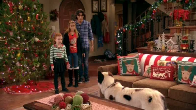 thumbnail - S3:E6 Stan Steals Christmas