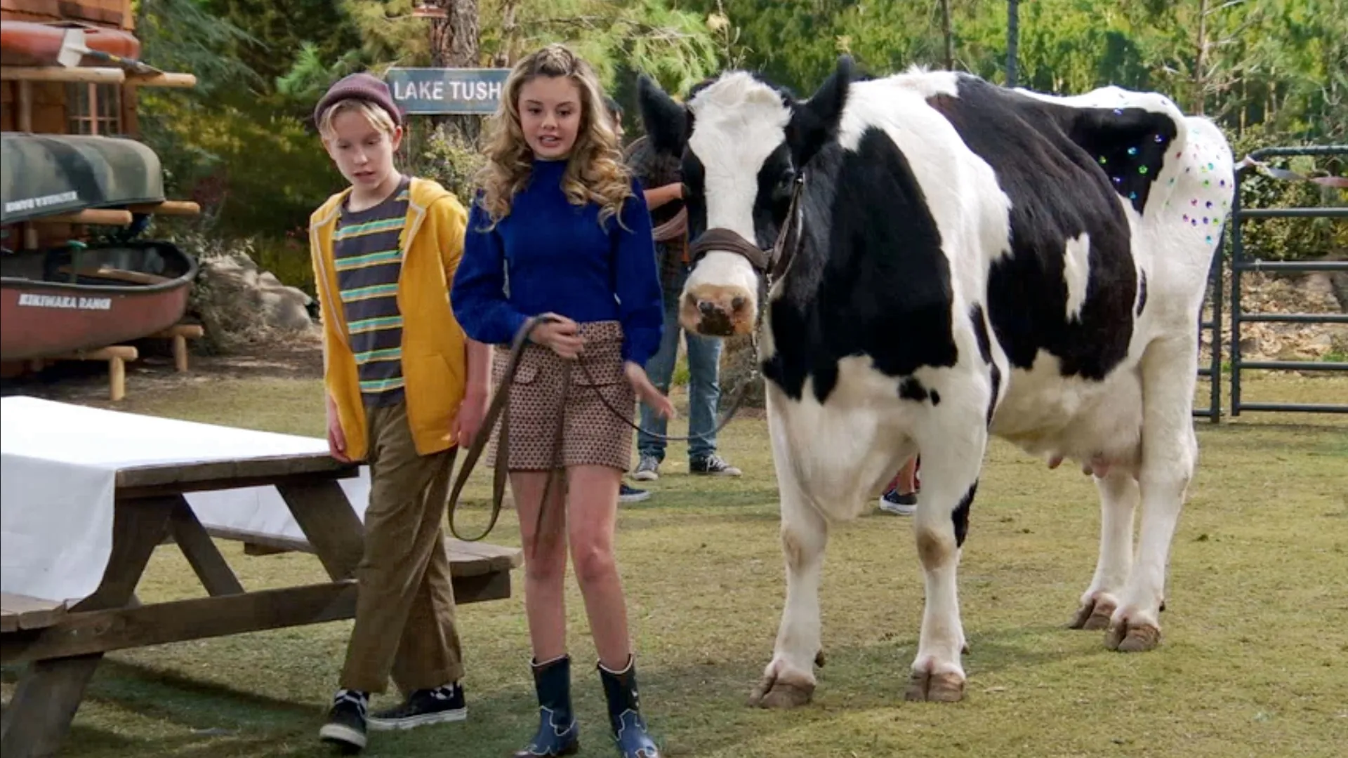 thumbnail - S6:E2 Never a Dull Moo-ment