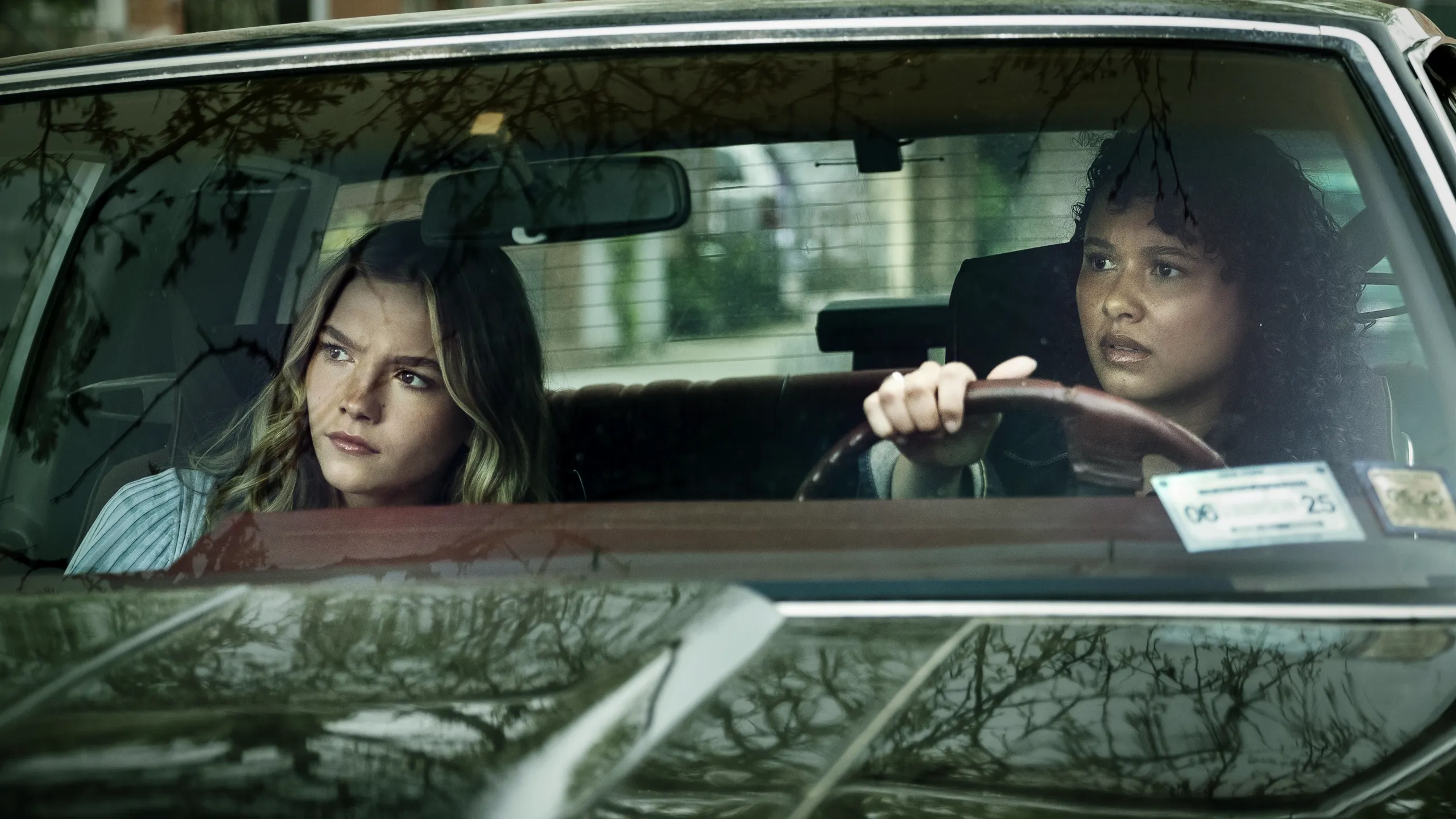 thumbnail - S1:E3 The Haunted Car