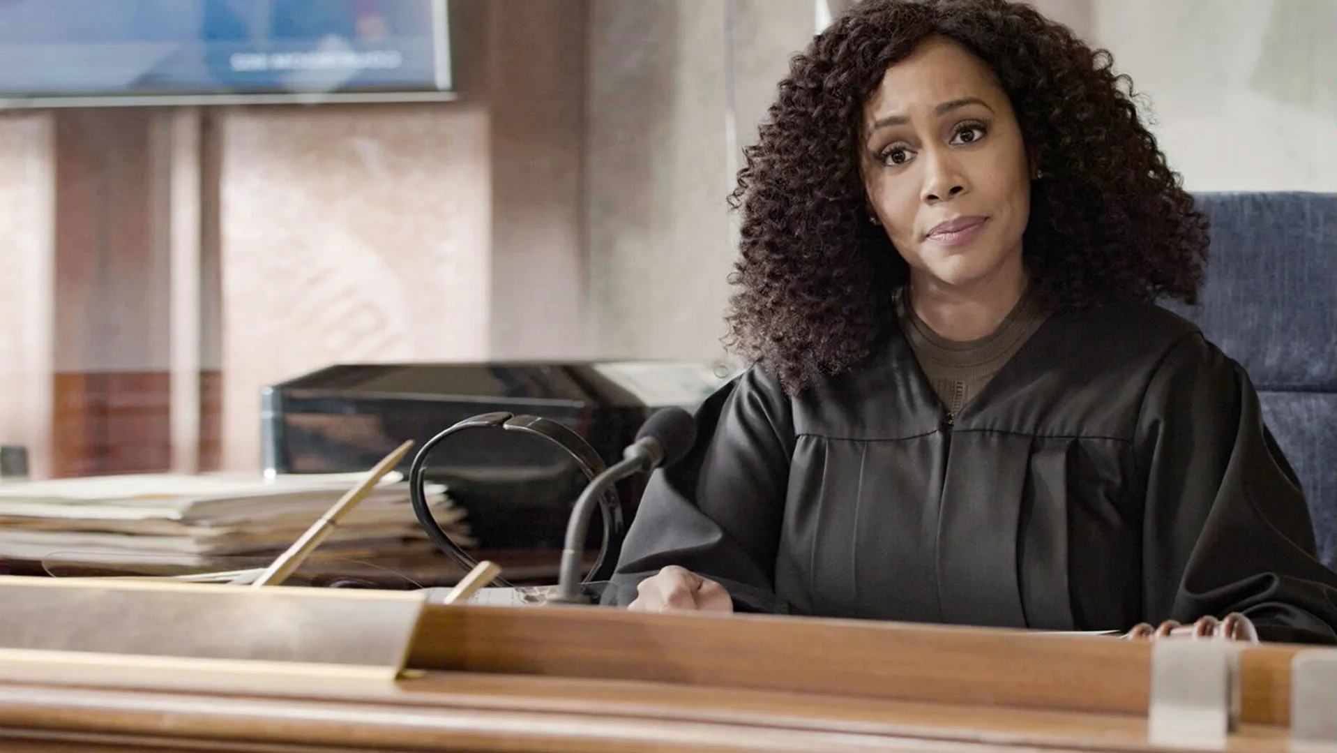 thumbnail - S3:E13 Trouble Woman