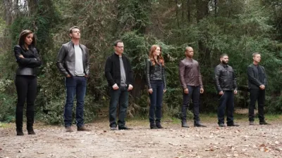 thumbnail - S7:E8 Robin