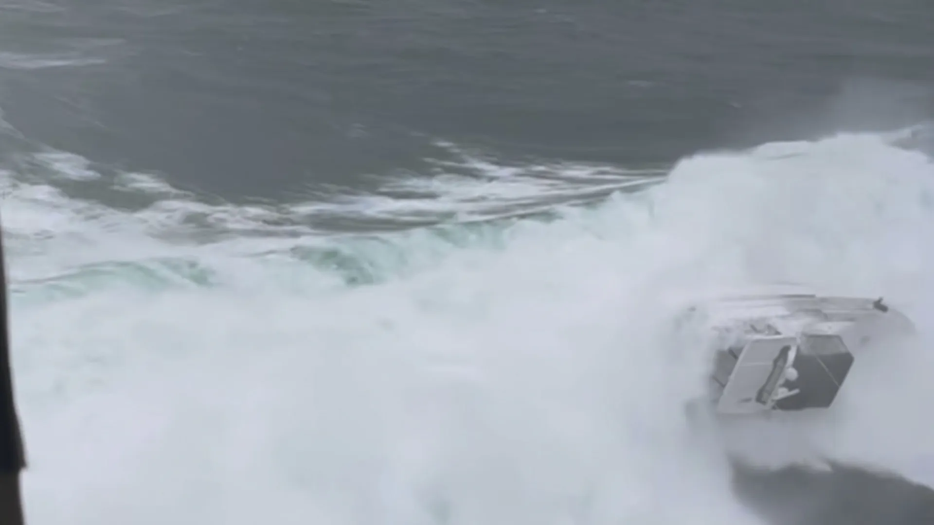 thumbnail - S9:E6 “Mayday, Mayday”