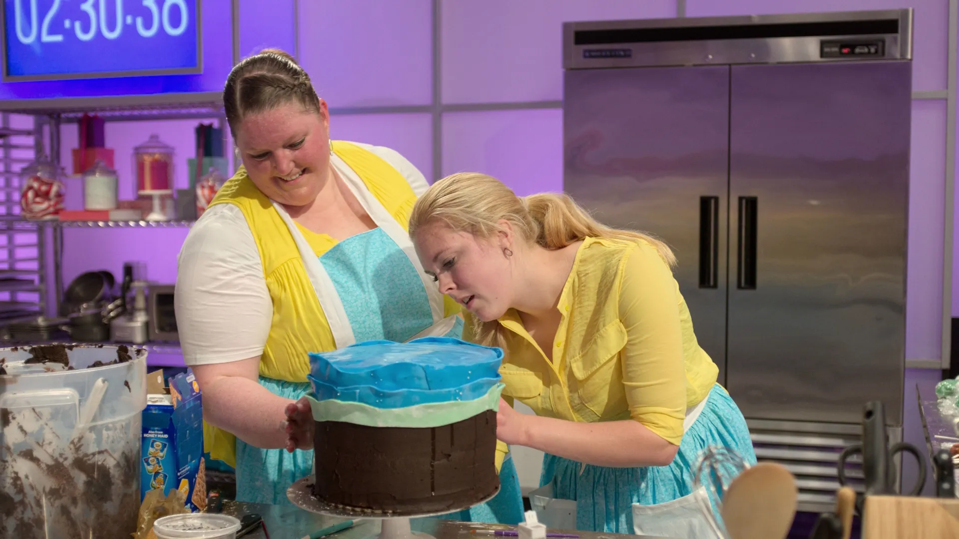 thumbnail - S1:E8 Girl Scouts