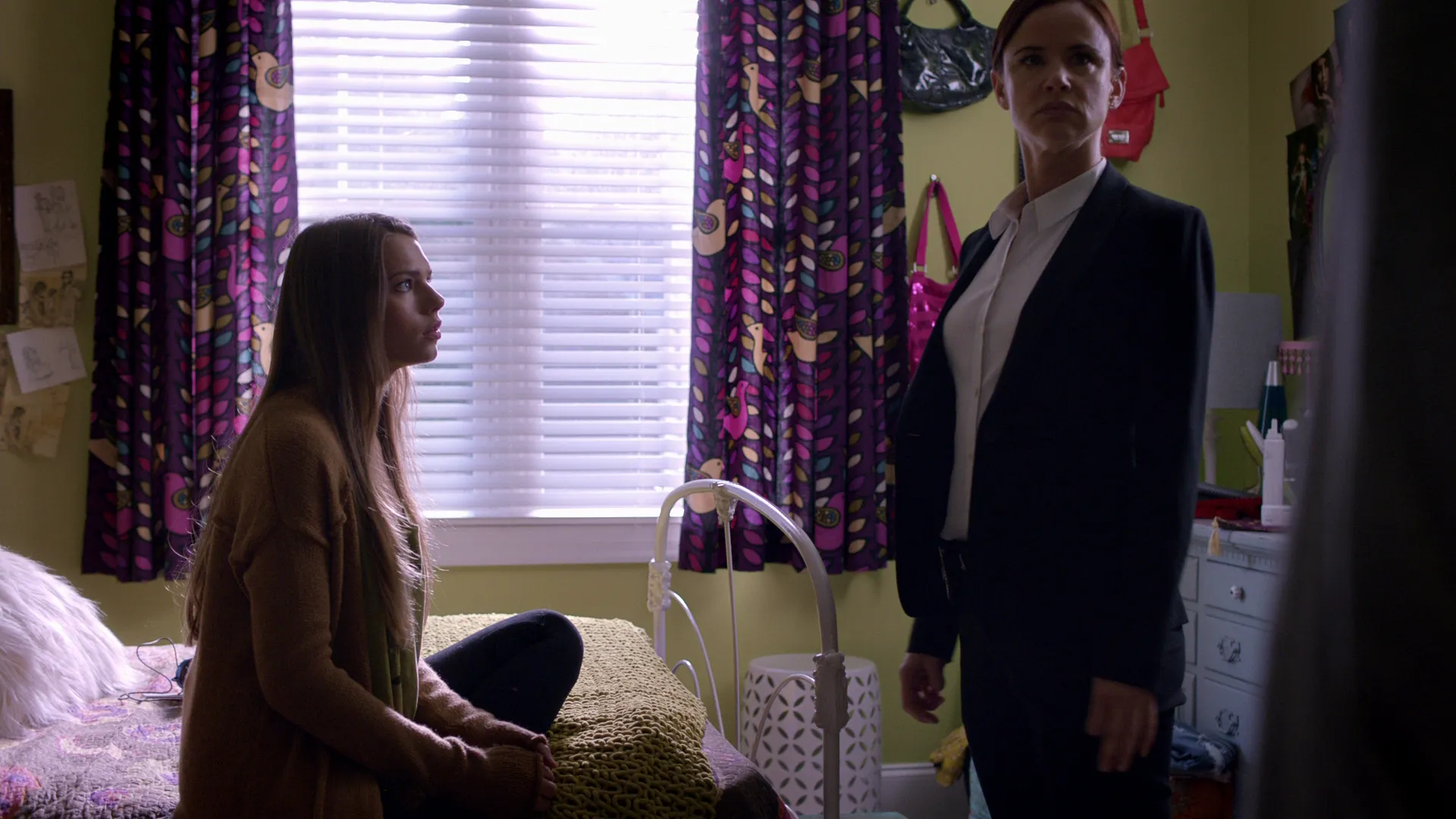 thumbnail - S1:E4 The Sister