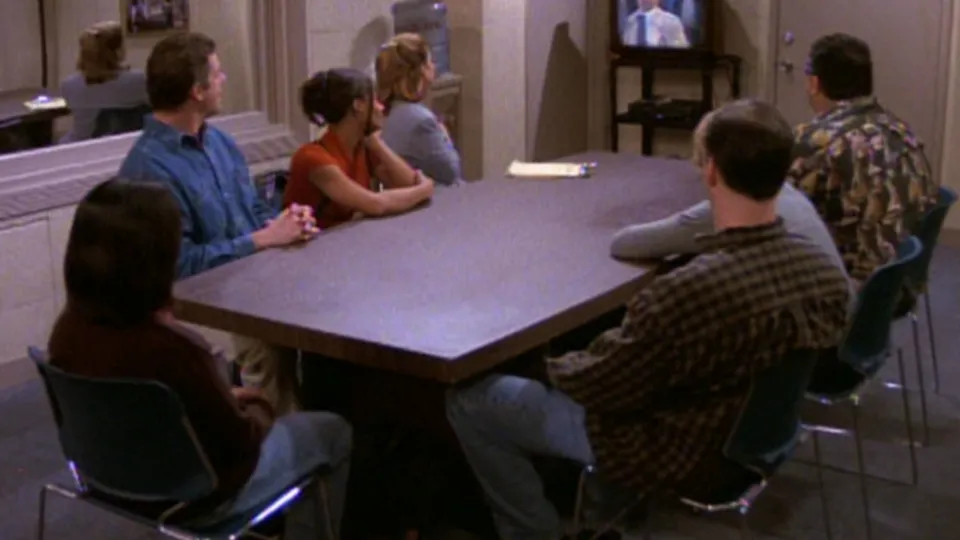thumbnail - S5:E15 Ellen in Focus