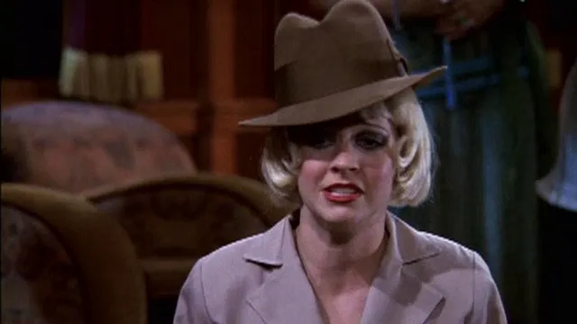 thumbnail - S6:E4 Murder on the Halloween Express