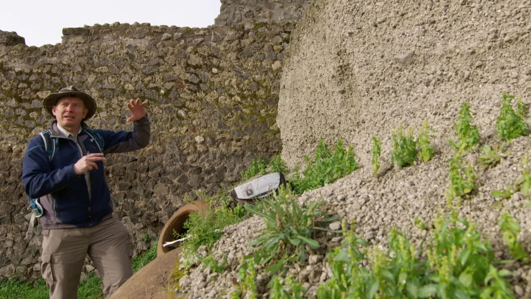 thumbnail - S5:E1 The Secrets of Pompeii's Dead