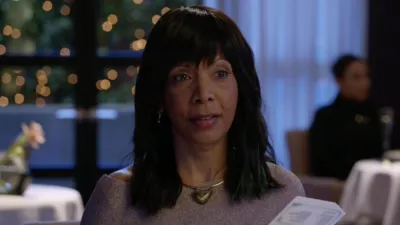 thumbnail - S3:E7 From Unknown Graves