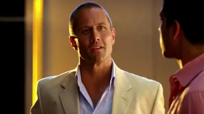 thumbnail - S5:E4 If Looks Could Kill