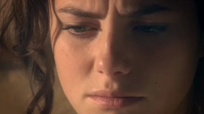 thumbnail - S4:E7 Effy