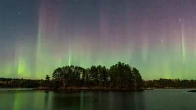 thumbnail - S2:E5 Voyageurs