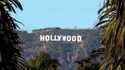 thumbnail - S1:E8 The Hollywood Con