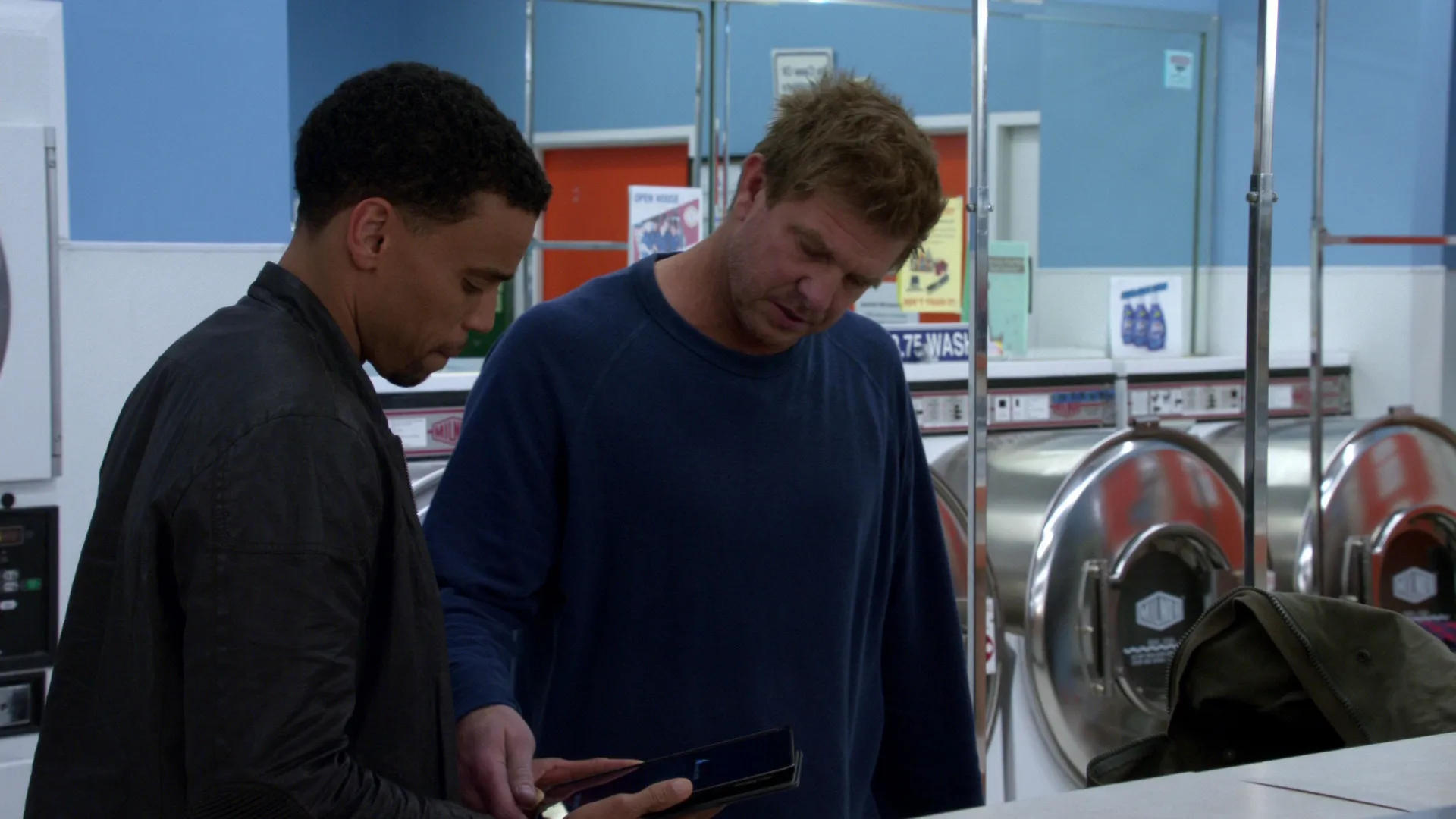 thumbnail - S2:E8 The Racket