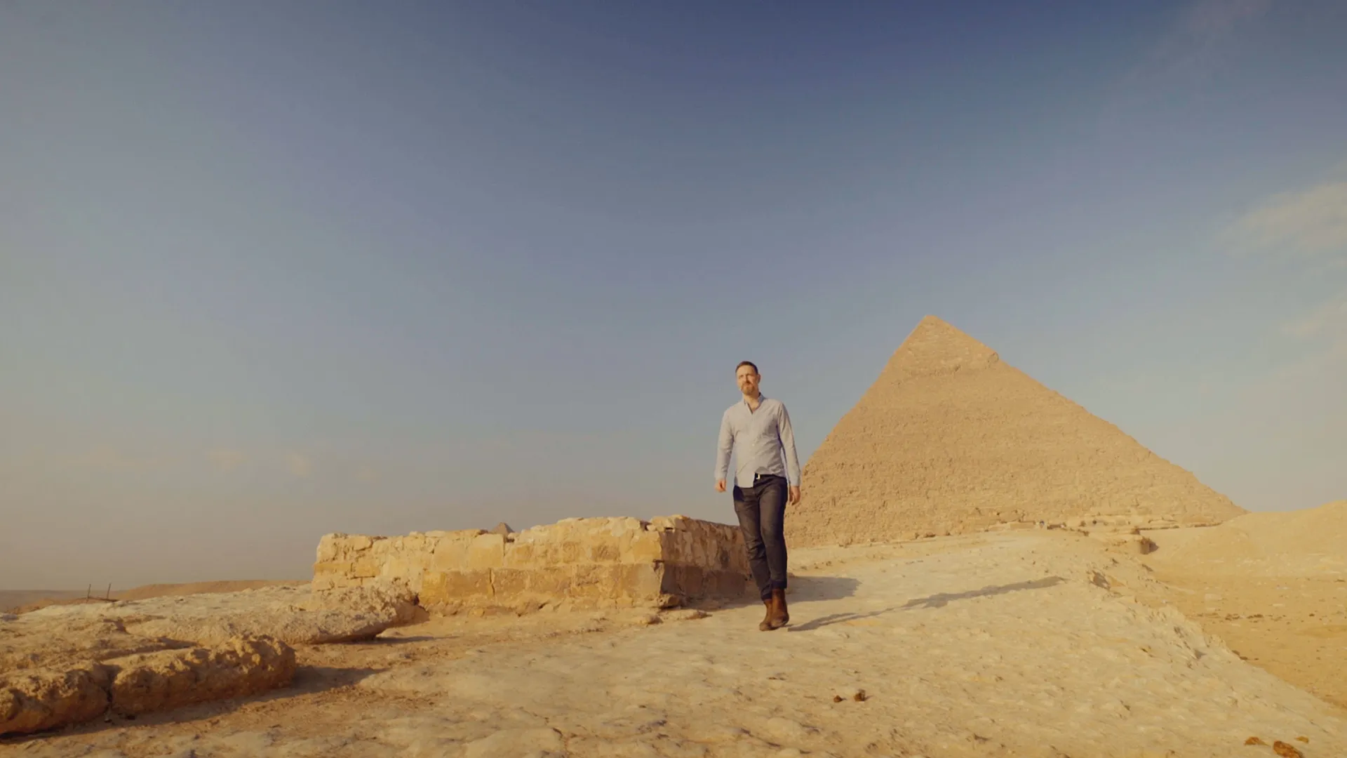 thumbnail - S2:E7 Death of the Pyramids