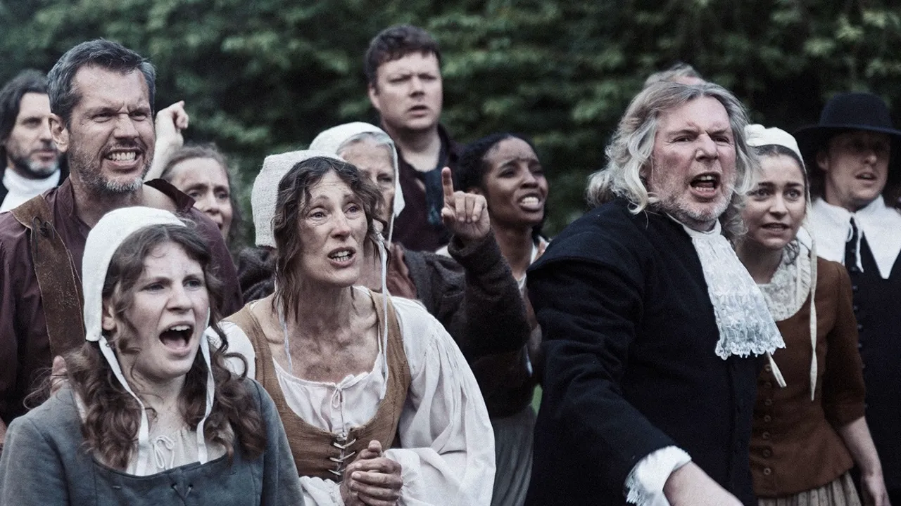 thumbnail - T1:E1 America: Salem's Hunts and Hysteria