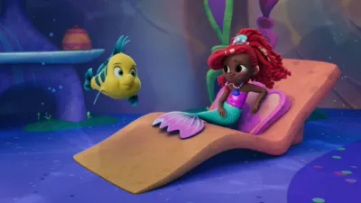 thumbnail - S1:E7 Dress Up Mess Up