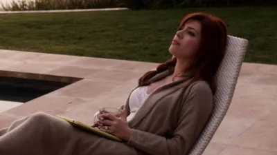 thumbnail - S4:E18 Clarity