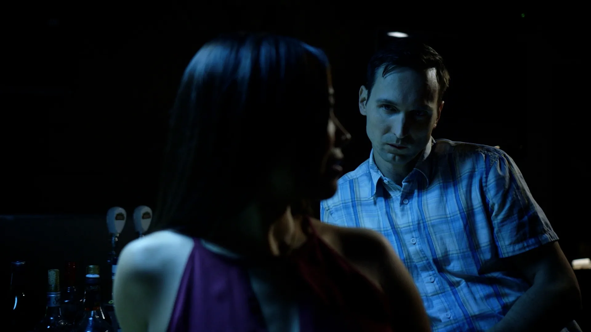 thumbnail - S5:E13 Death Knows No Borders