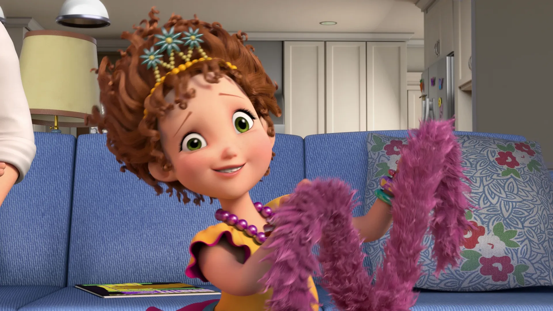 thumbnail - S1:E3 How to Wear a Boa
