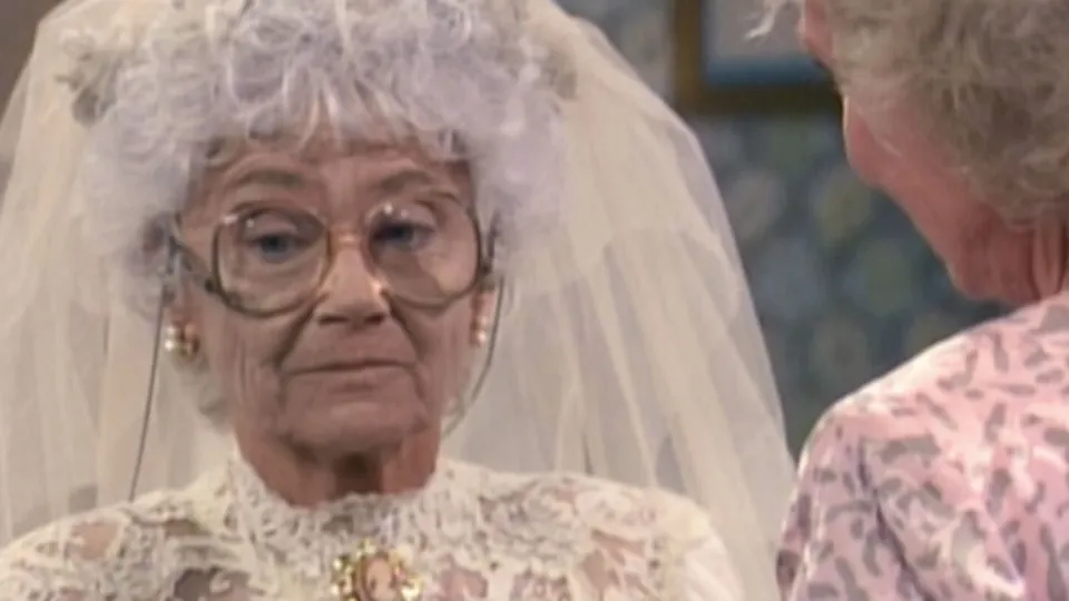 thumbnail - S4:E6 Sophia's Wedding (Part 1)