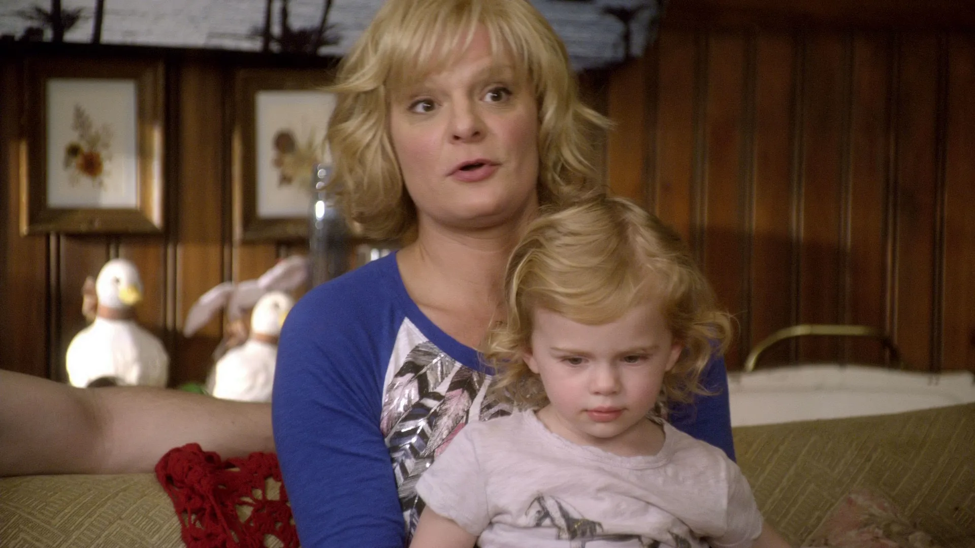 thumbnail - S2:E16 Single White Female Role Model
