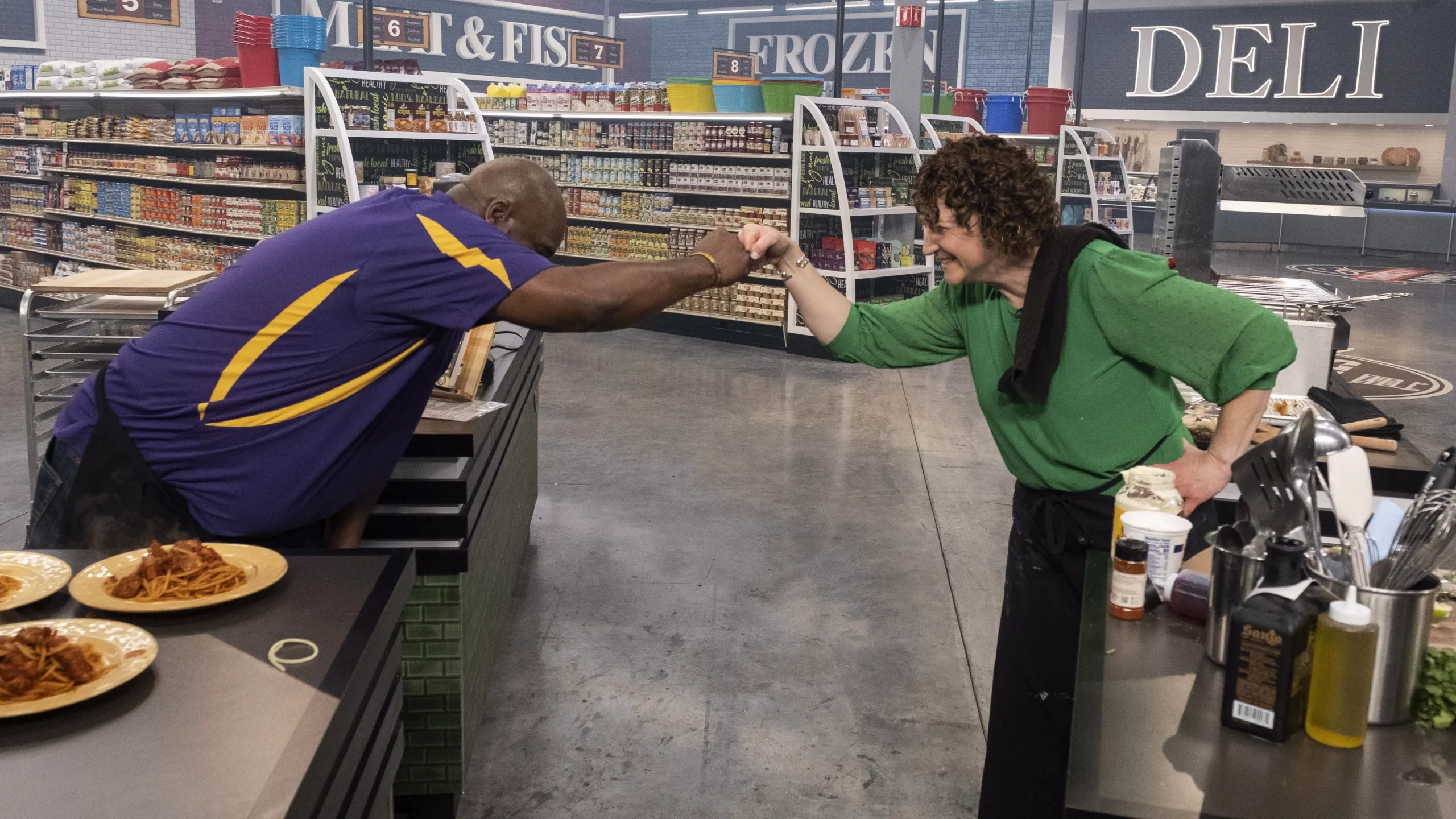 thumbnail - S30:E10 Cooking the Books