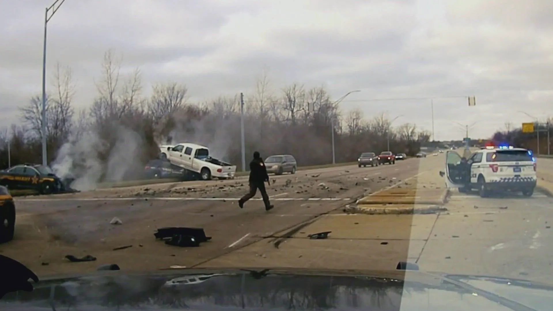 thumbnail - S2:E6 Fugitives Caught on Tape (#206)