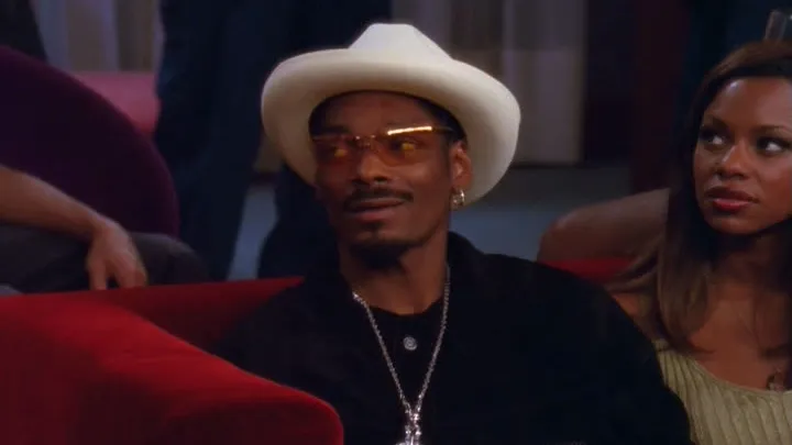 thumbnail - S6:E1 Finch in the Dogg House