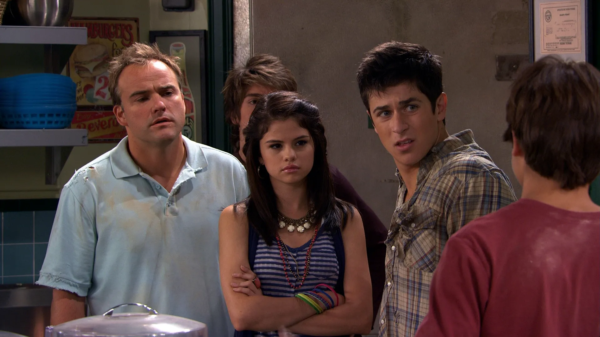 thumbnail - S4:E1 Alex Tells the World