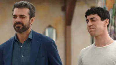 thumbnail - S1:E1 Love